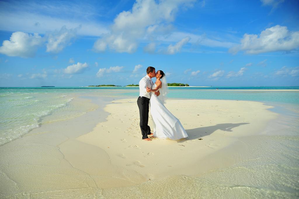Arora Inn Maafushi Bagian luar foto