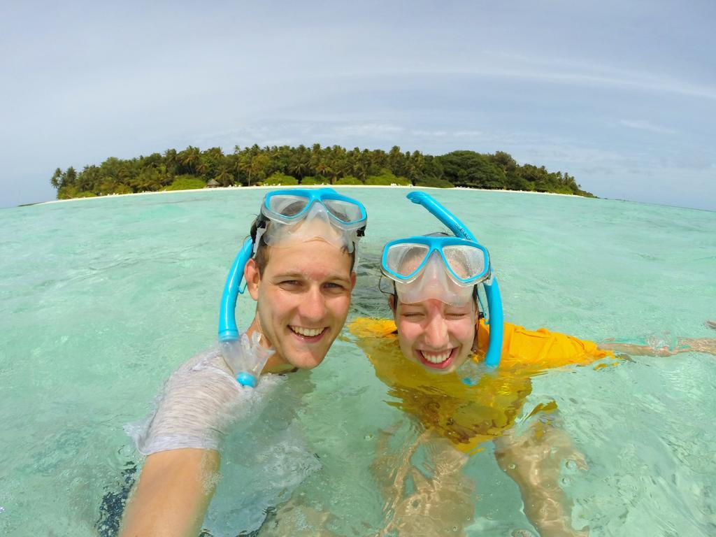 Arora Inn Maafushi Bagian luar foto