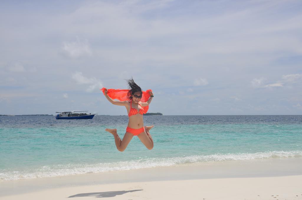 Arora Inn Maafushi Bagian luar foto